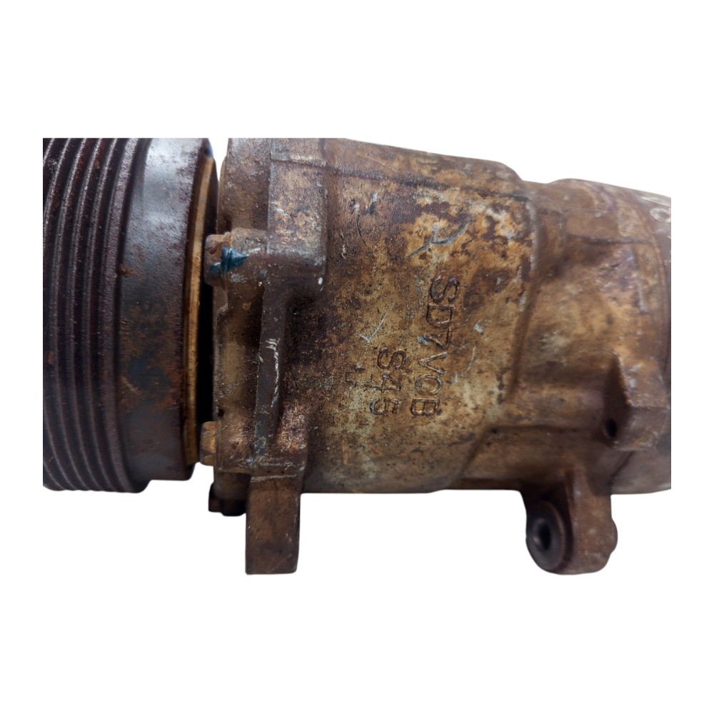 Compressor Ar Cond Vw Golf 1.6 8v 06 A 10 Pra Retirar Peças 3