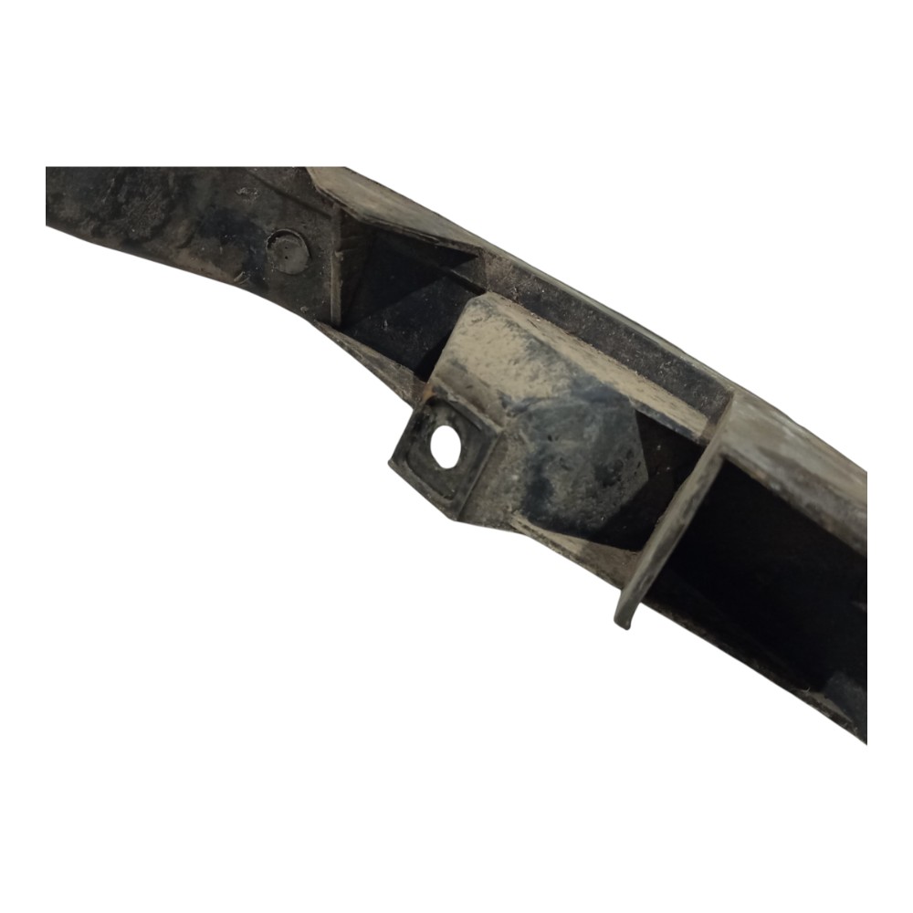Guia Para-choque Traseiro Ld Vw Golf 1998 1999 2000 A 2006 4