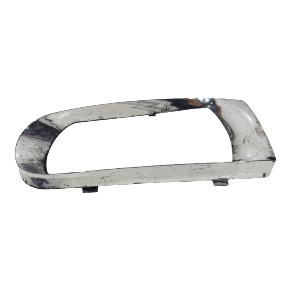 Moldura Interno Farol Esquerdo Vw Parati G2 1995 A 2005 1