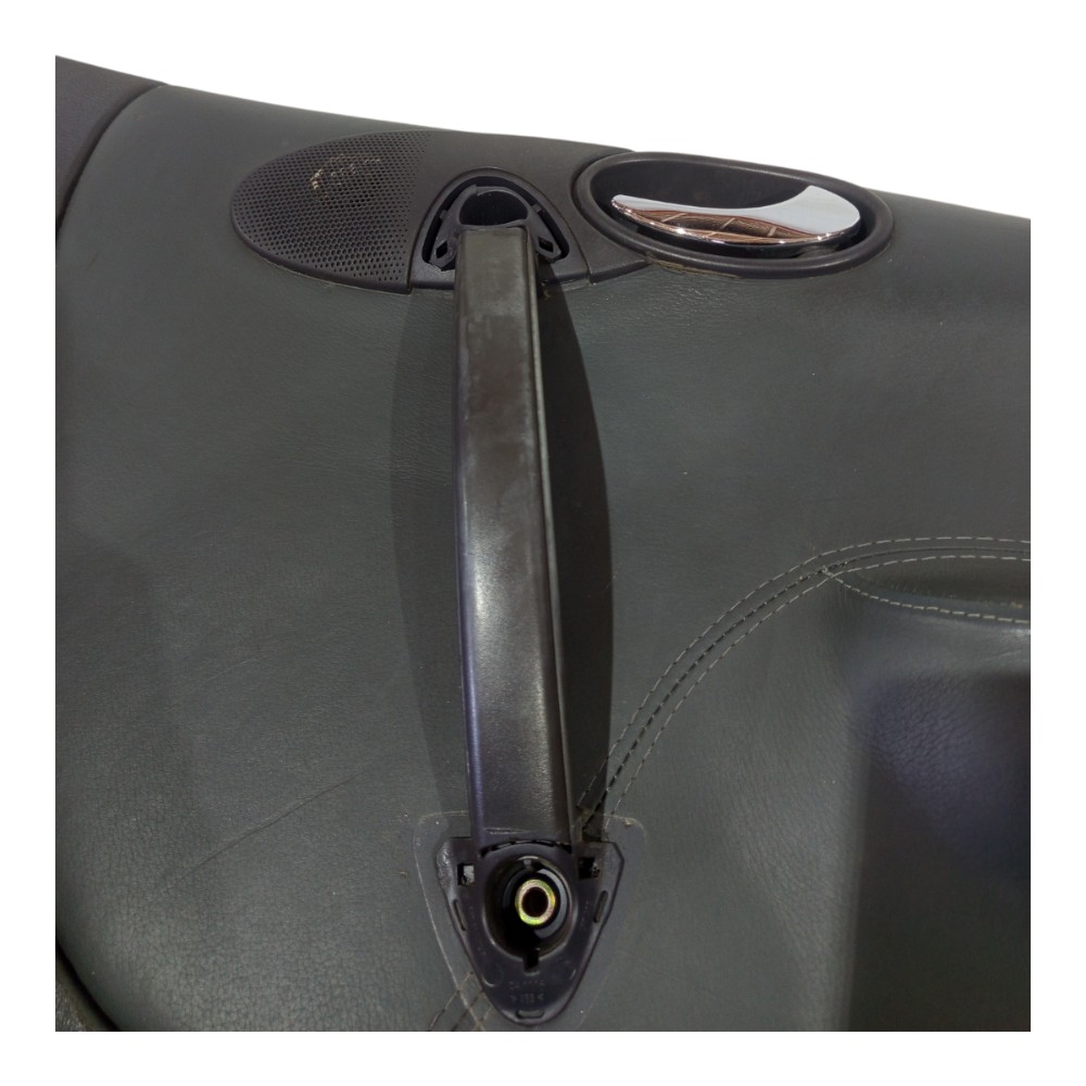 Forro De Porta Dianteiro Direito M/benz Cla 190 2003 A 2005 2