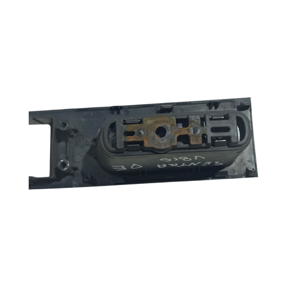 Moldura Botão Vidro Diant Esquerdo Nissan Sentra 2007 A 2013 7