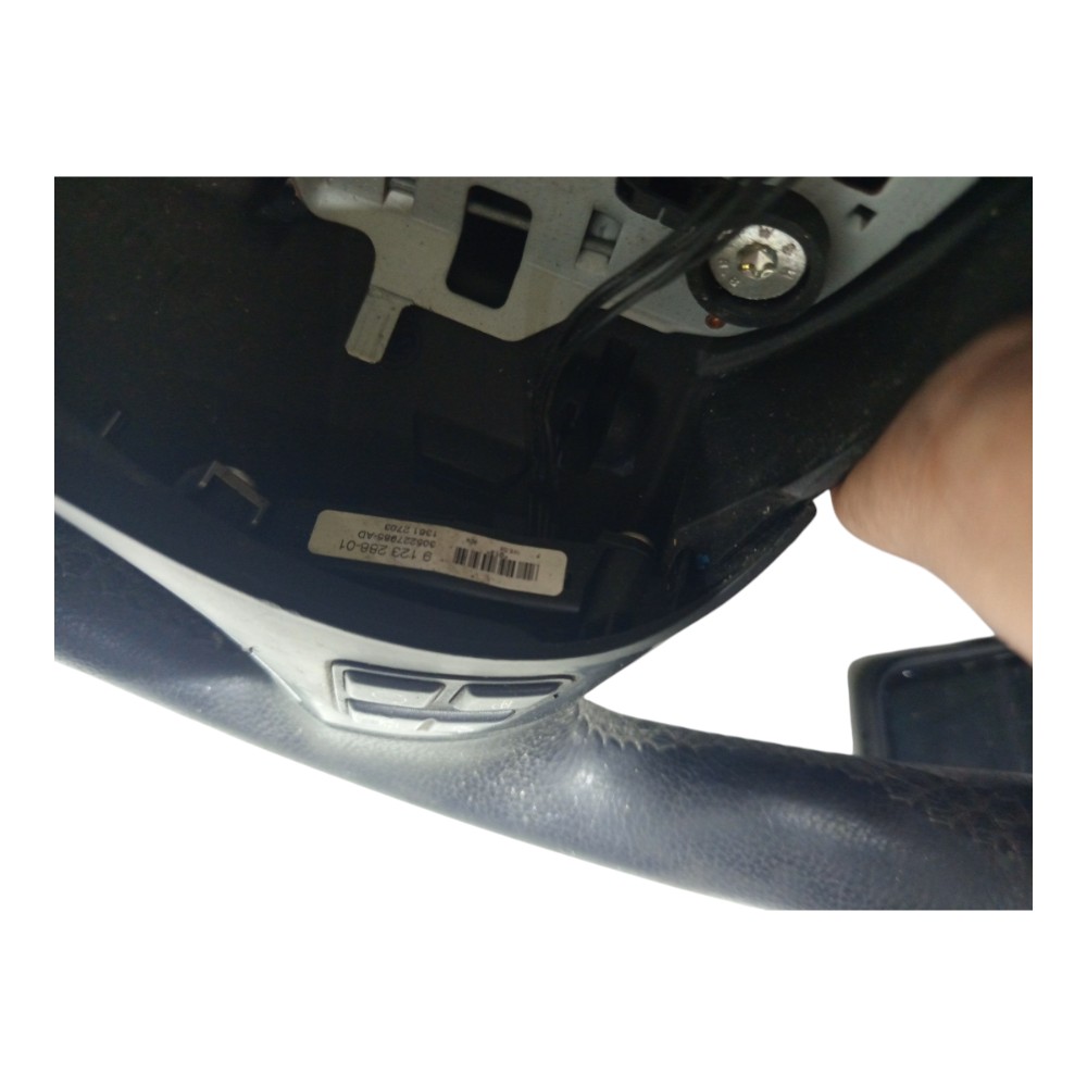 Volante Direção Comandos Estereo Bmw X1 2010 A 2015 Detalhes Preto 8