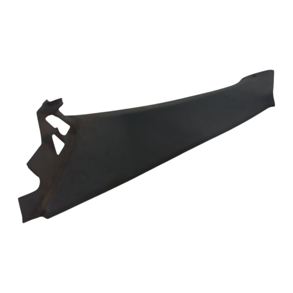 Coluna Lateral Traseira Direita Vw Passat 1995 1996 A 2001 1
