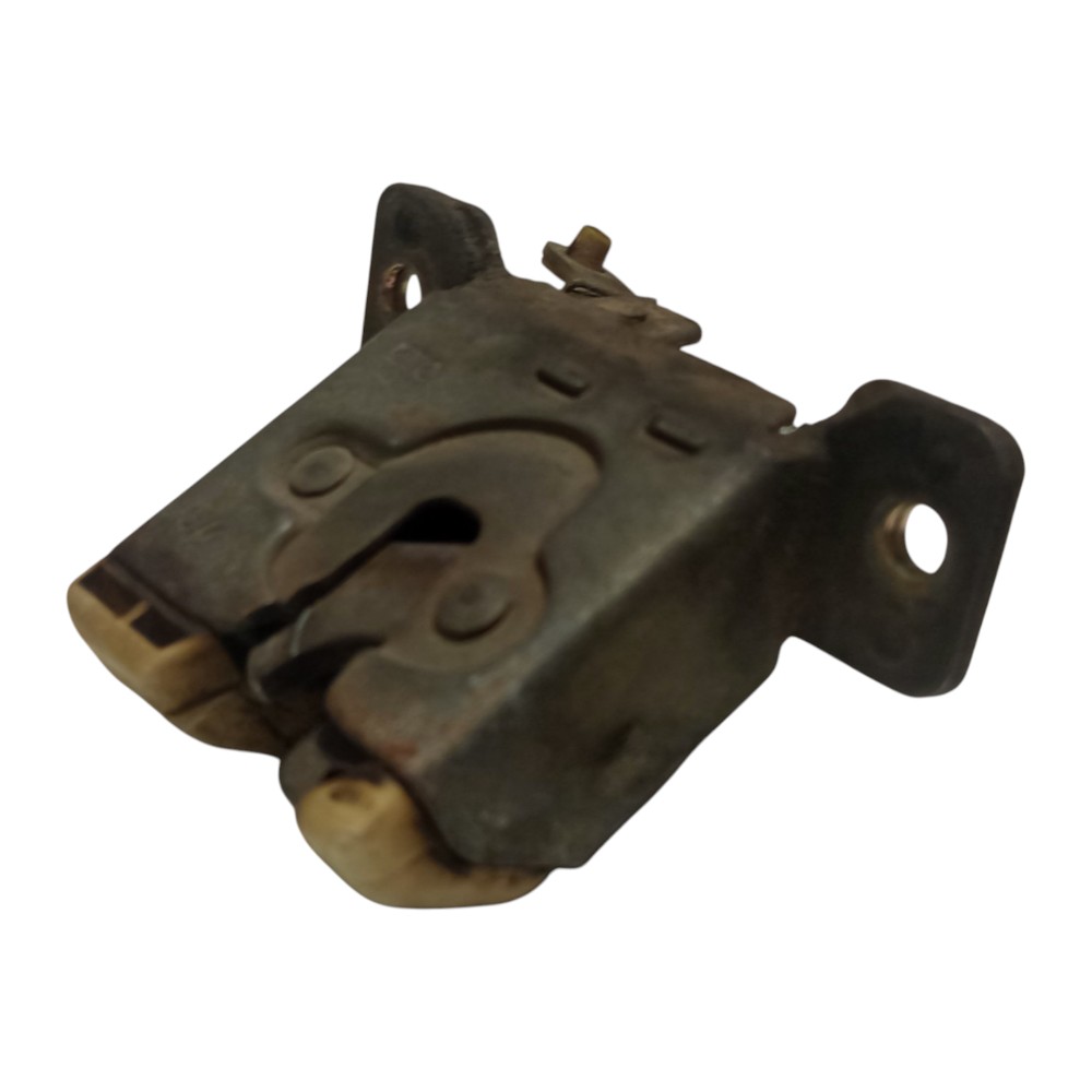 Fechadura Tampa Traseira Gm Chevrolet Corsa 1994 1995 A 2002 2