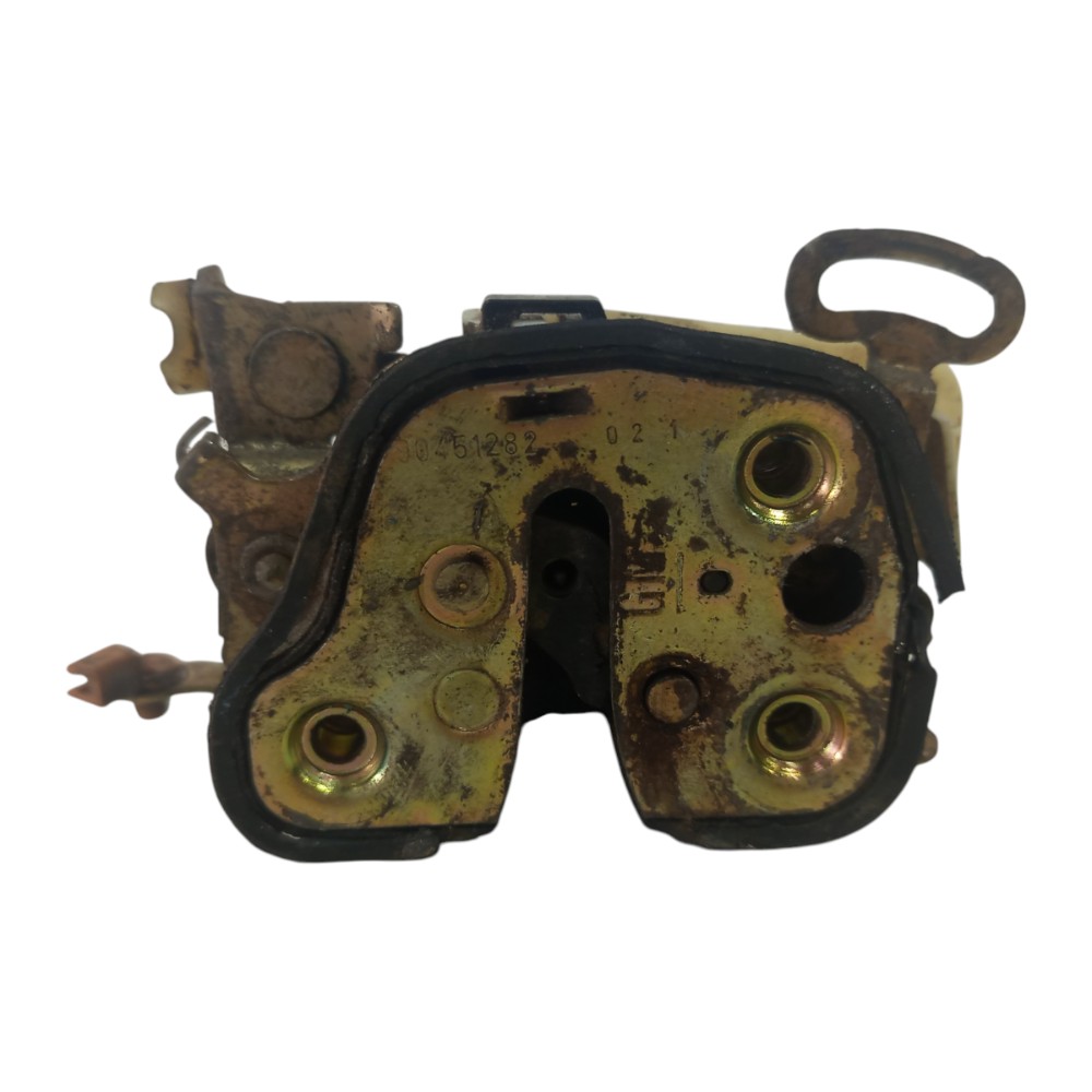 Fechadura Dianteiro Direito Gm Chevrolet Corsa 1994 A 2002 4