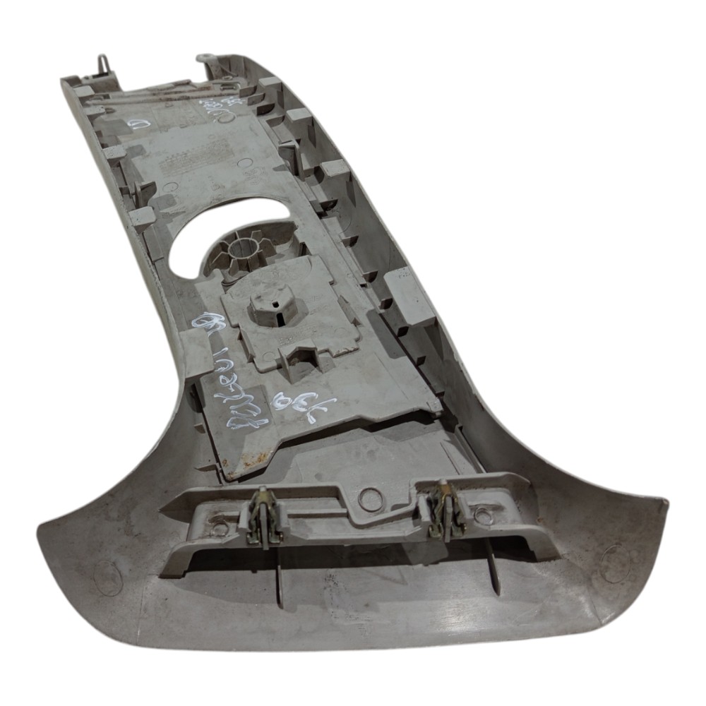 Moldura Coluna Lado Direi Peugeot 307 2001 2002 2003 A 2008 5