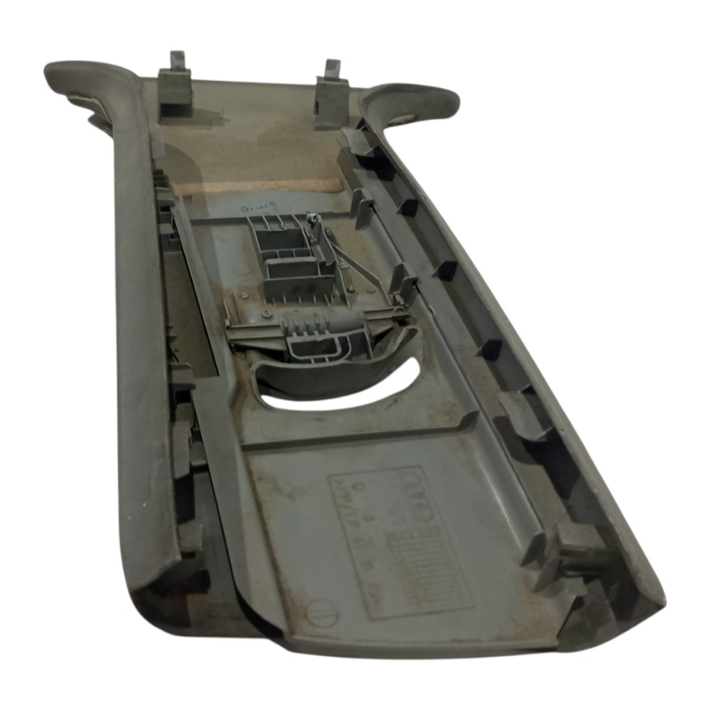 Acabmento Coluna Central Direito Audi A3 1999 2000 A 2006 4