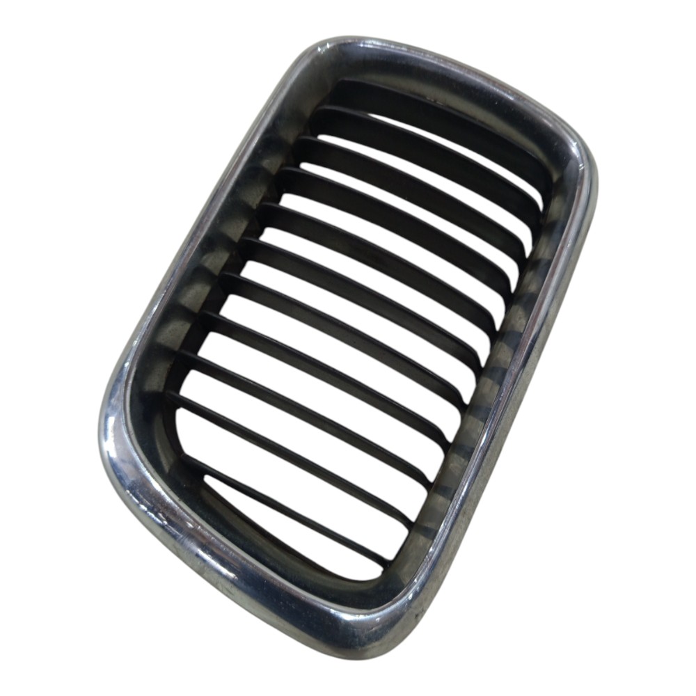 Grade Frontal Bigode Lado Esquerdo Bmw 323i 1991 A 2000 2