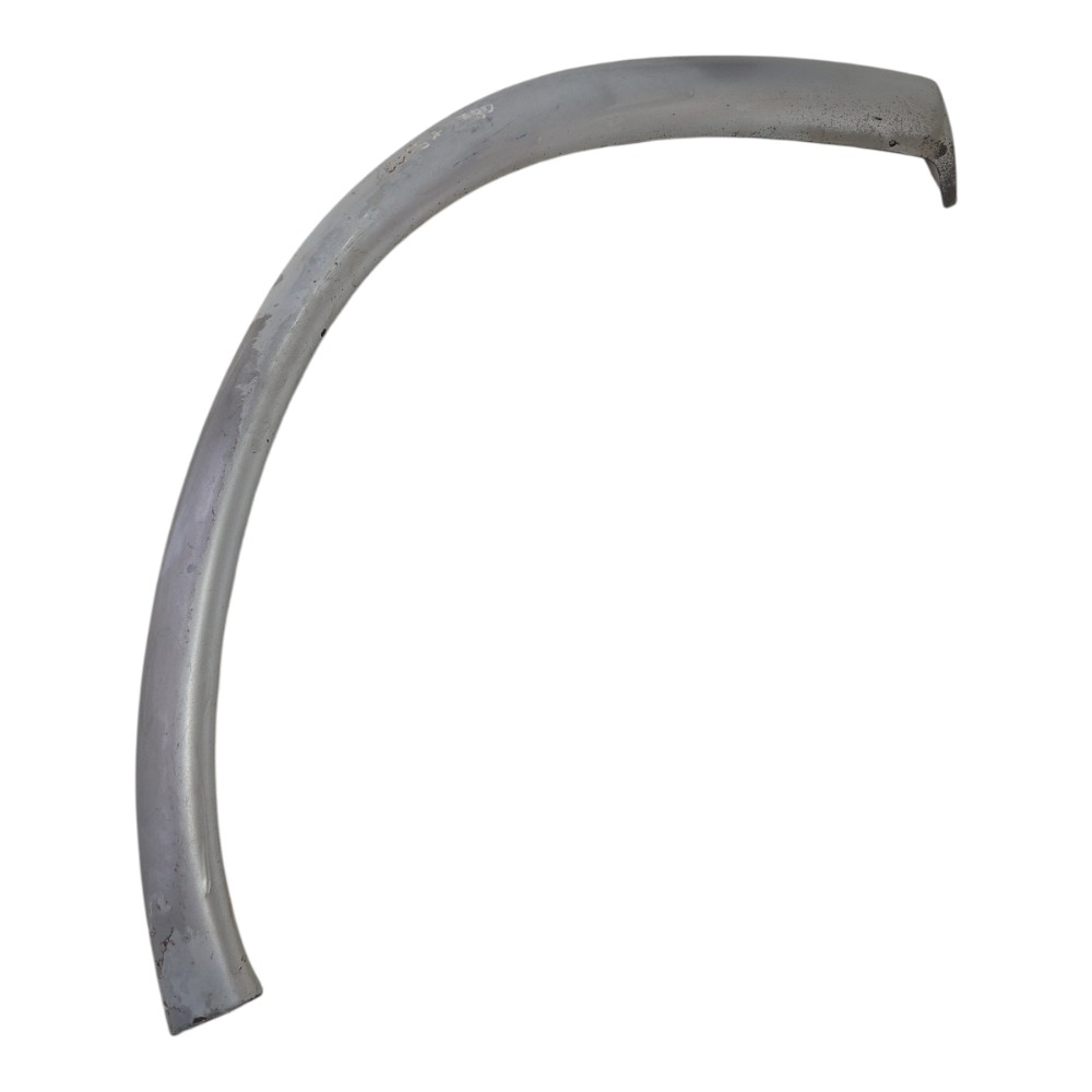 Moldura Para Lama Esquerdo Gm Corsa 1994 A 2002 2