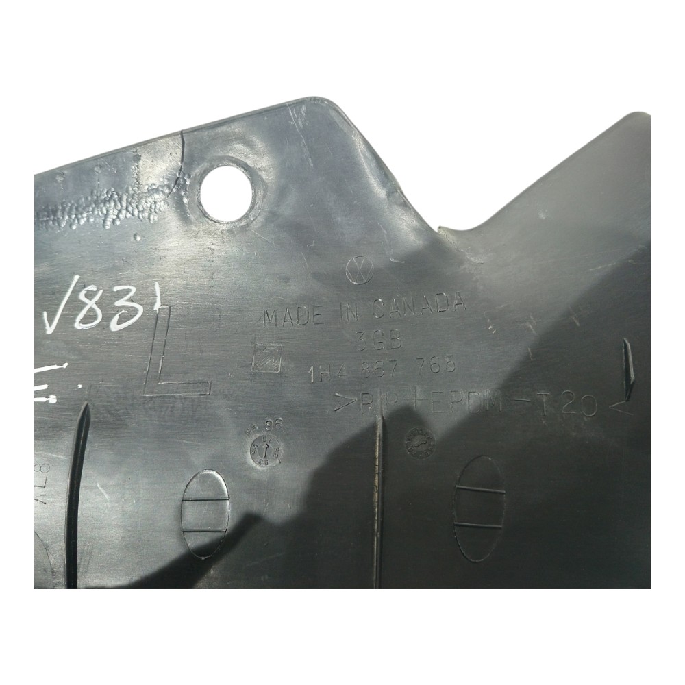 Acabamento Traseiro Esquerdo Volkswagen Golf 1993 94 A 1999 Preto Preto 9