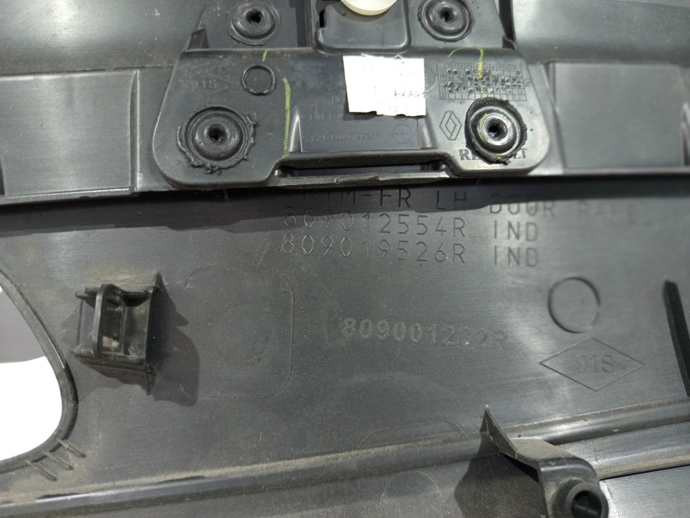 Forro Porta Dianteiro Esquerdo Renault Kwid 2018 2019 A 2024 5
