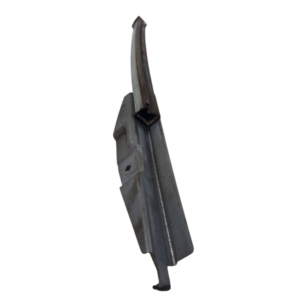 Guia Vidro Porta Traseira Esquerda Nissan Livina 2009 A 2014 3