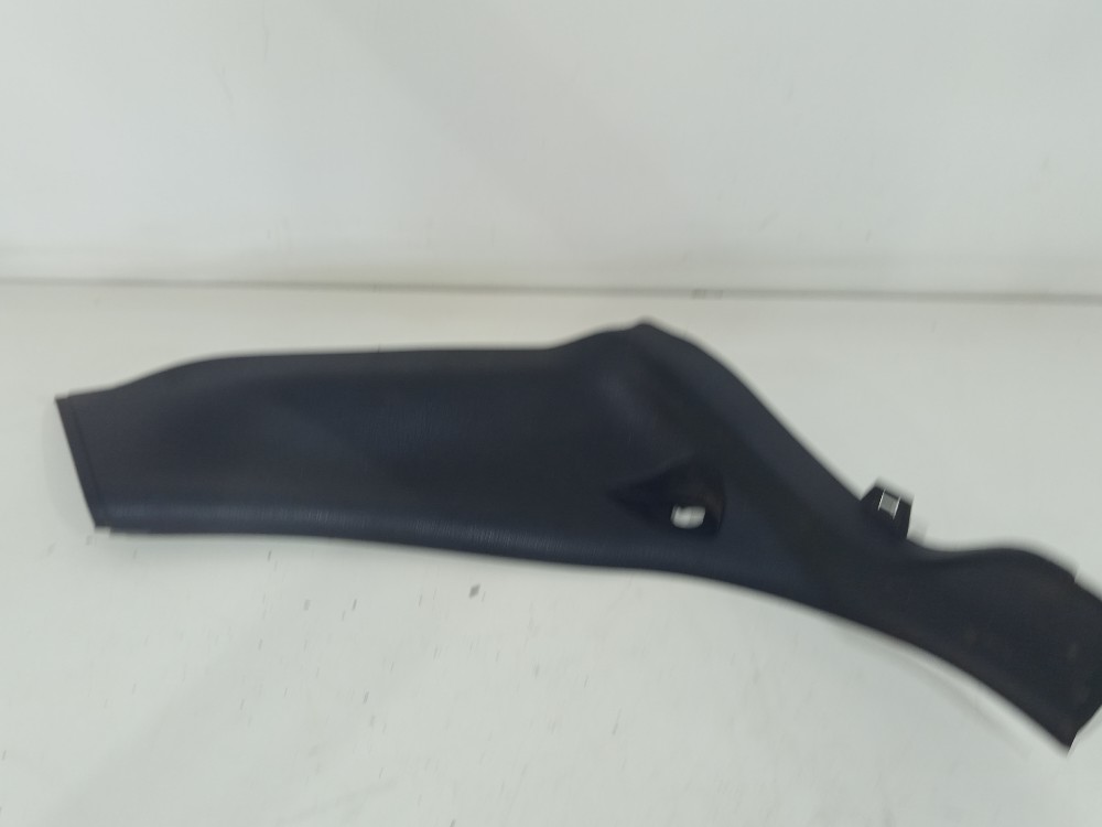 Moldura Coluna Traseira Direita Peugeot 206 1999 A 2010 5
