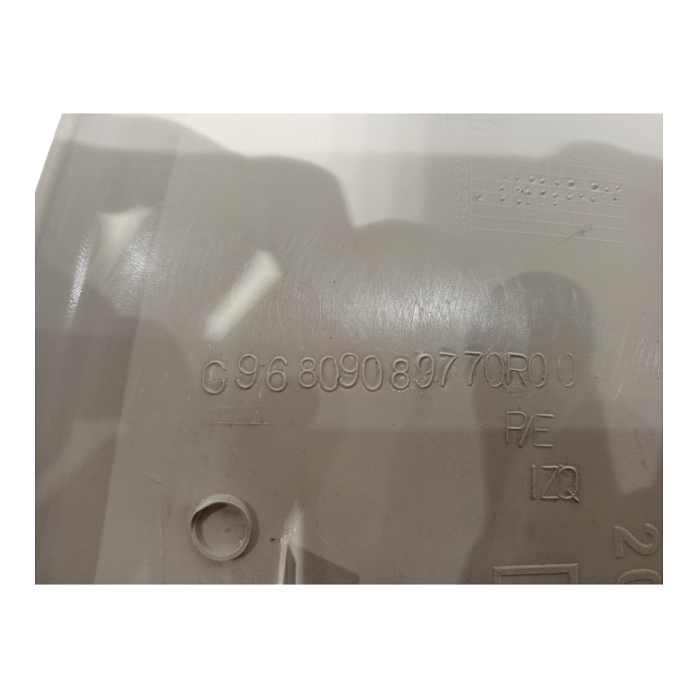 Acabamento Coluna Traseira Esquerda Peugeot 307 2007 A 2012 4