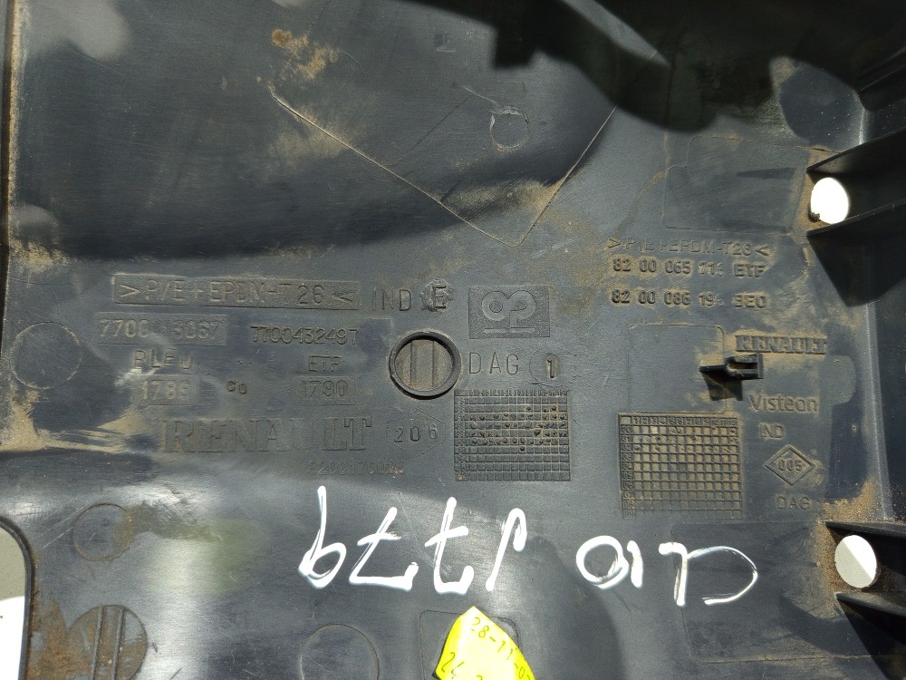 Moldura Inferior Chave Seta Renault Clio 2000 2001 A 2012 8