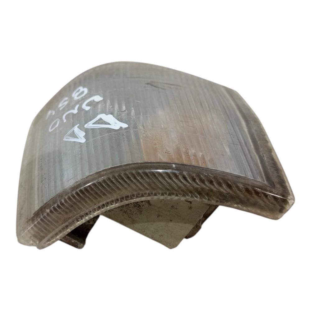 Farol Posição Seta Dianteiro Direito Fiat Uno 1996 97 A 2004 Direito/passageiro 6