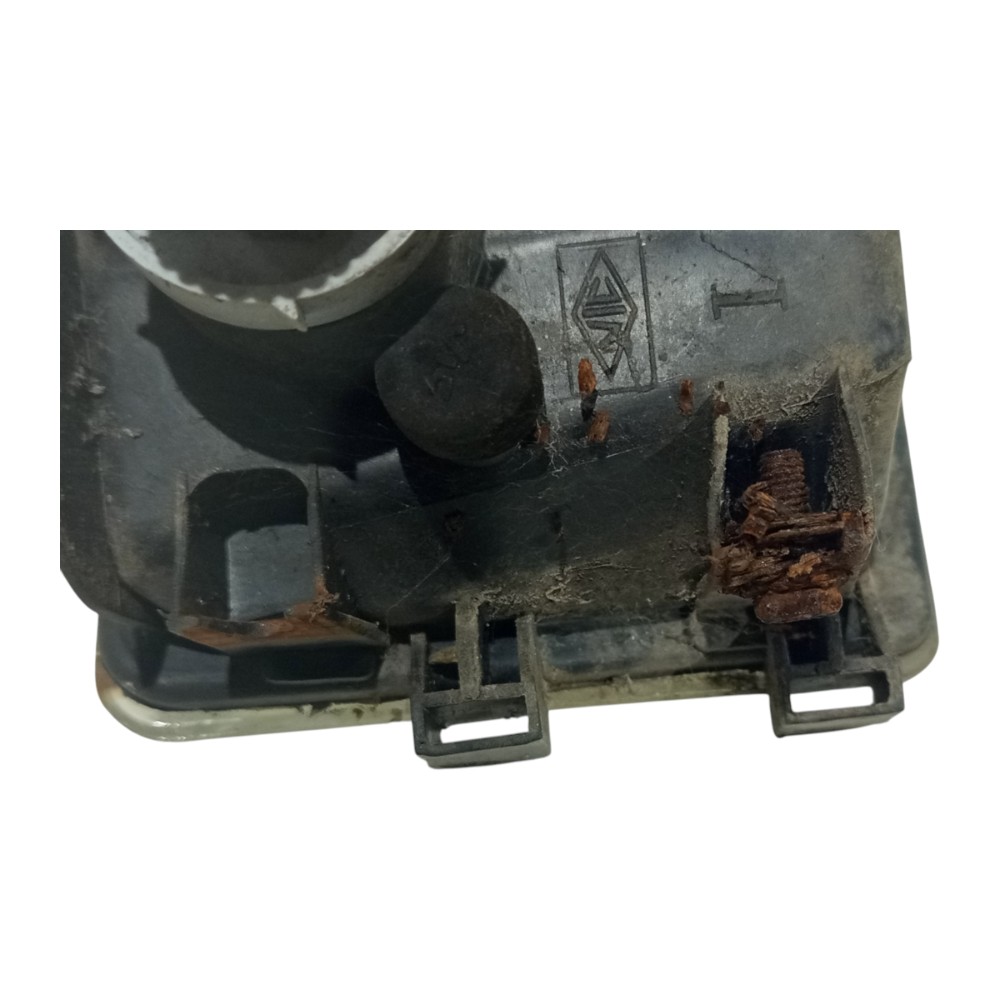 Farol Dianteiro Esquerdo Fiat Palio 1996 A 2000 C/detalhe Esquerdo/motorista 7