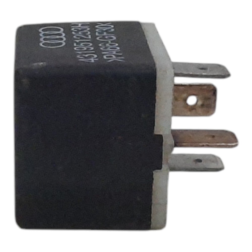 Rele Auxiliar Audi A4 1995 1996 A 1999 431951253h Pa66gf30 4