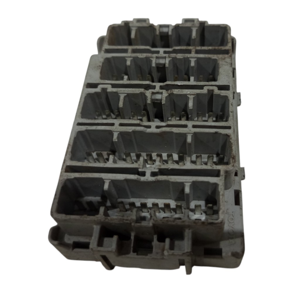 Modulo Fusivel Painel Toyota Corolla 1999 2000 2001 A 2003