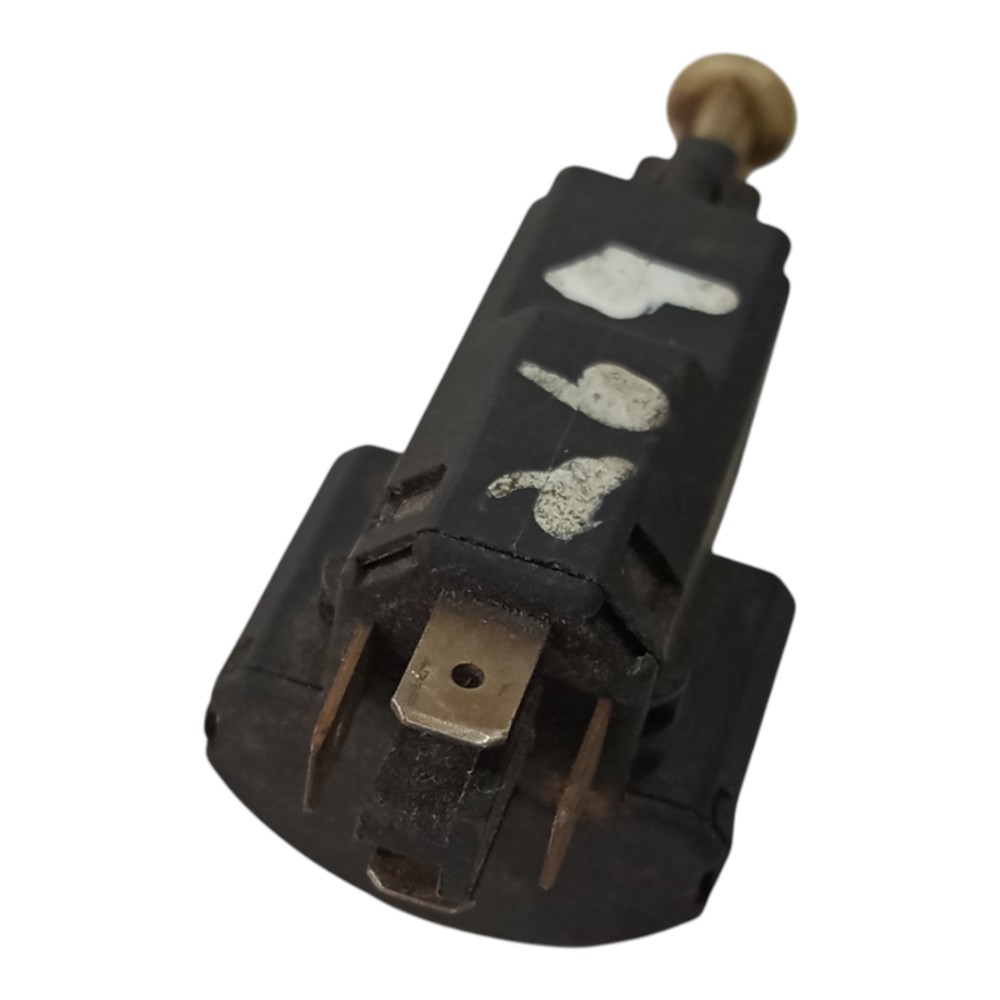 Sensor Pedal Break Luz Chevrolet Celta 2009 2010 2011 A 2013 Preto 2