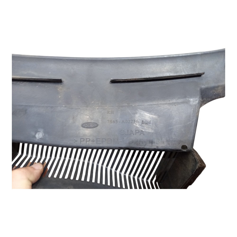 Grade Churrasqueira Parabrisa Ford Fiesta 2009 A 2013 Preto 7