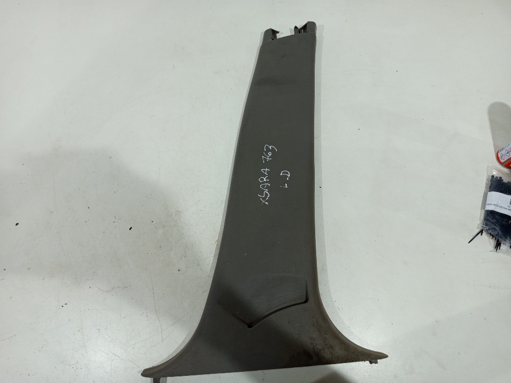 Moldura Acabamento Coluna Inferior Direito Xsara 2001 A 2012 8