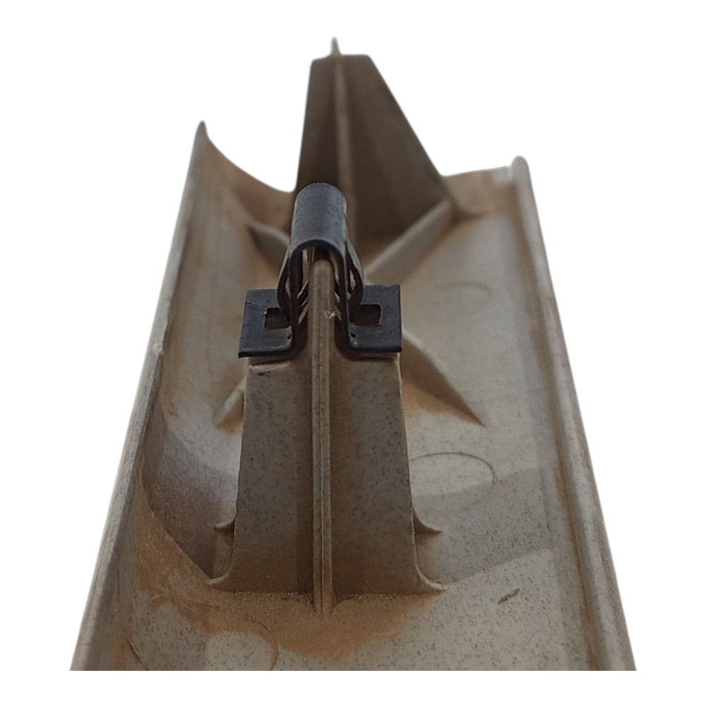 Moldura Coluna Tras Esquerda Teto Ford Focus 2001 03 A 2008 Cinza 3