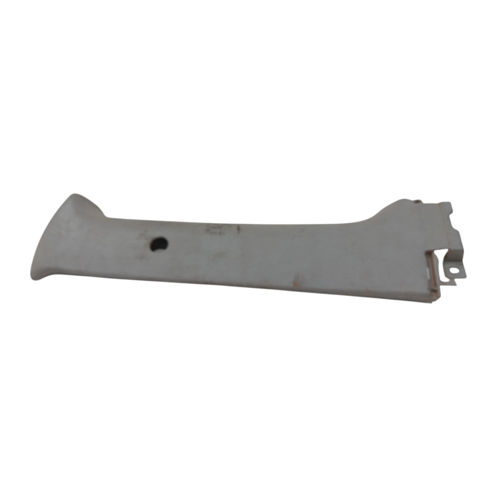 Moldura Coluna Traseira Direita Mitsubishi Pajero Tr4 05 A15 1