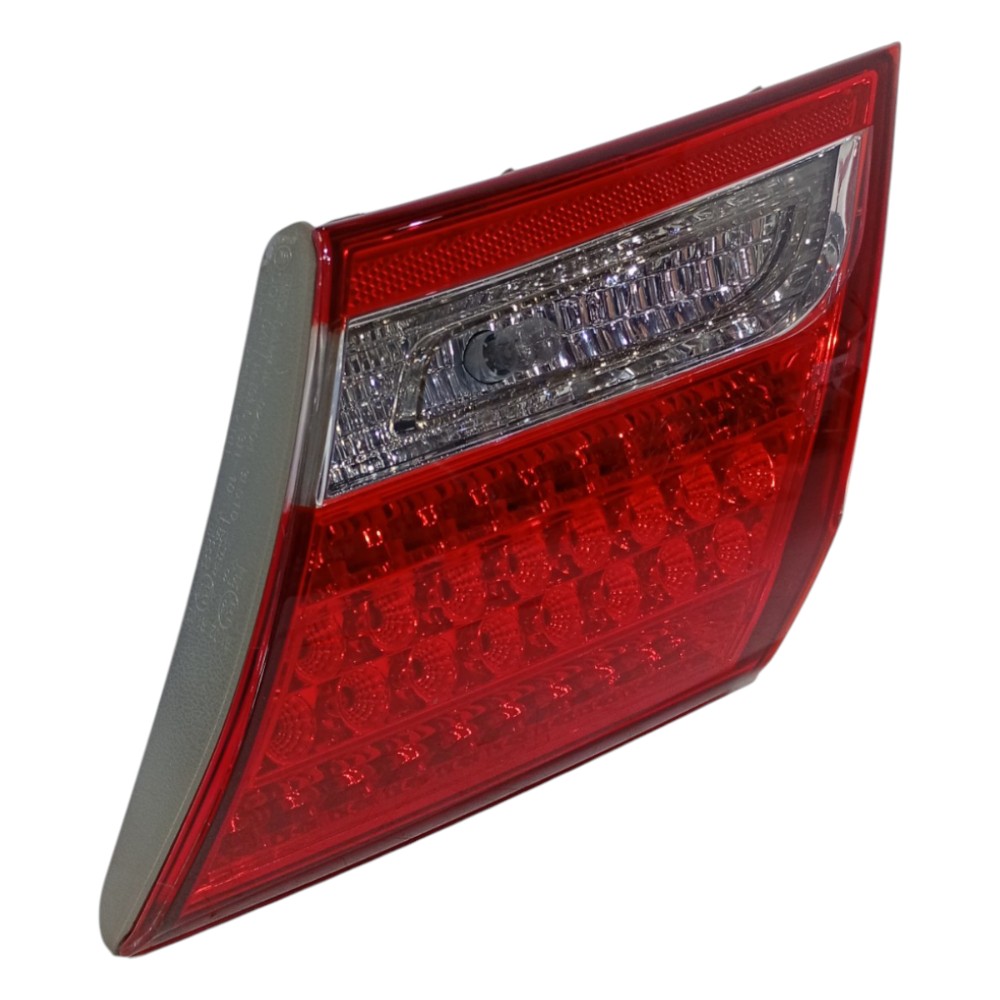 Lanterna Tampa Traseira Direita Hyundai Azera 2007 A 2012 1