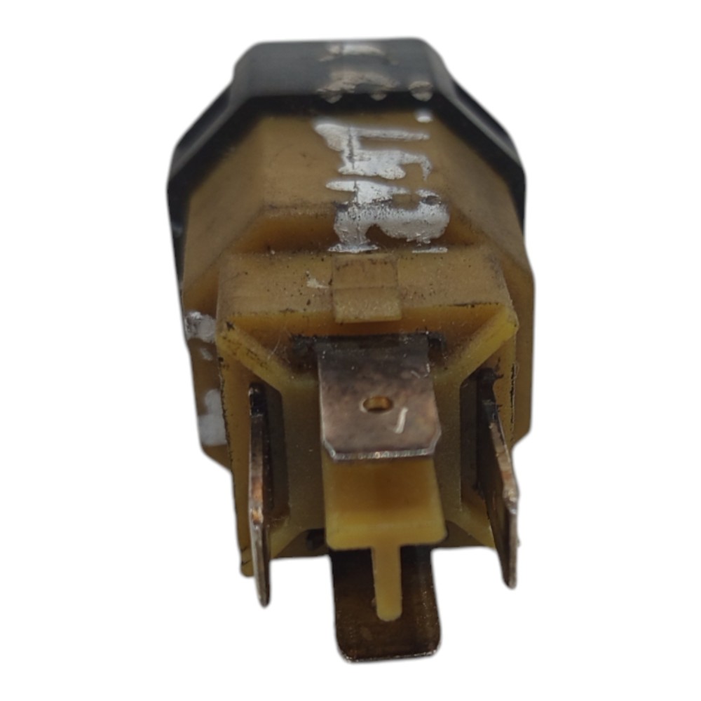 Sensor Interruptor Pedal Brake Chery Celer 2015 6