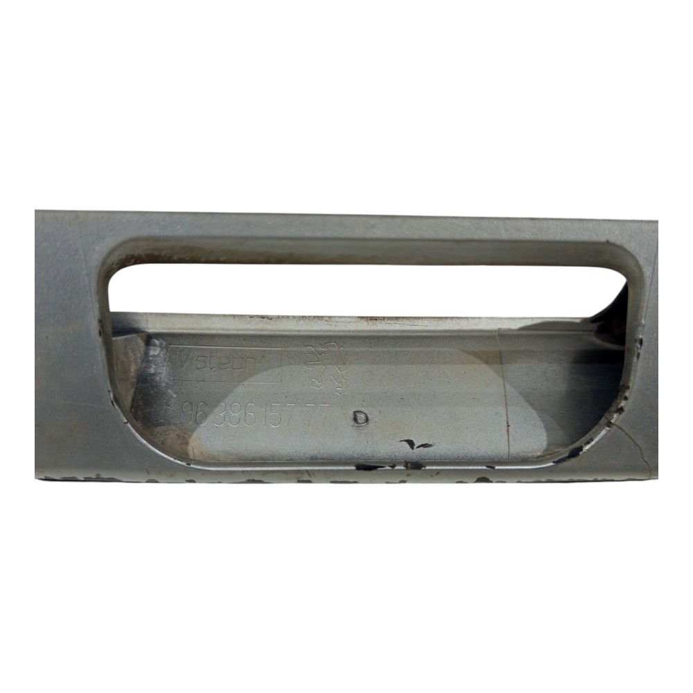Moldura Luz Placa Peugeot 307 Sw 2004 2005 A 2010 9638615777 6