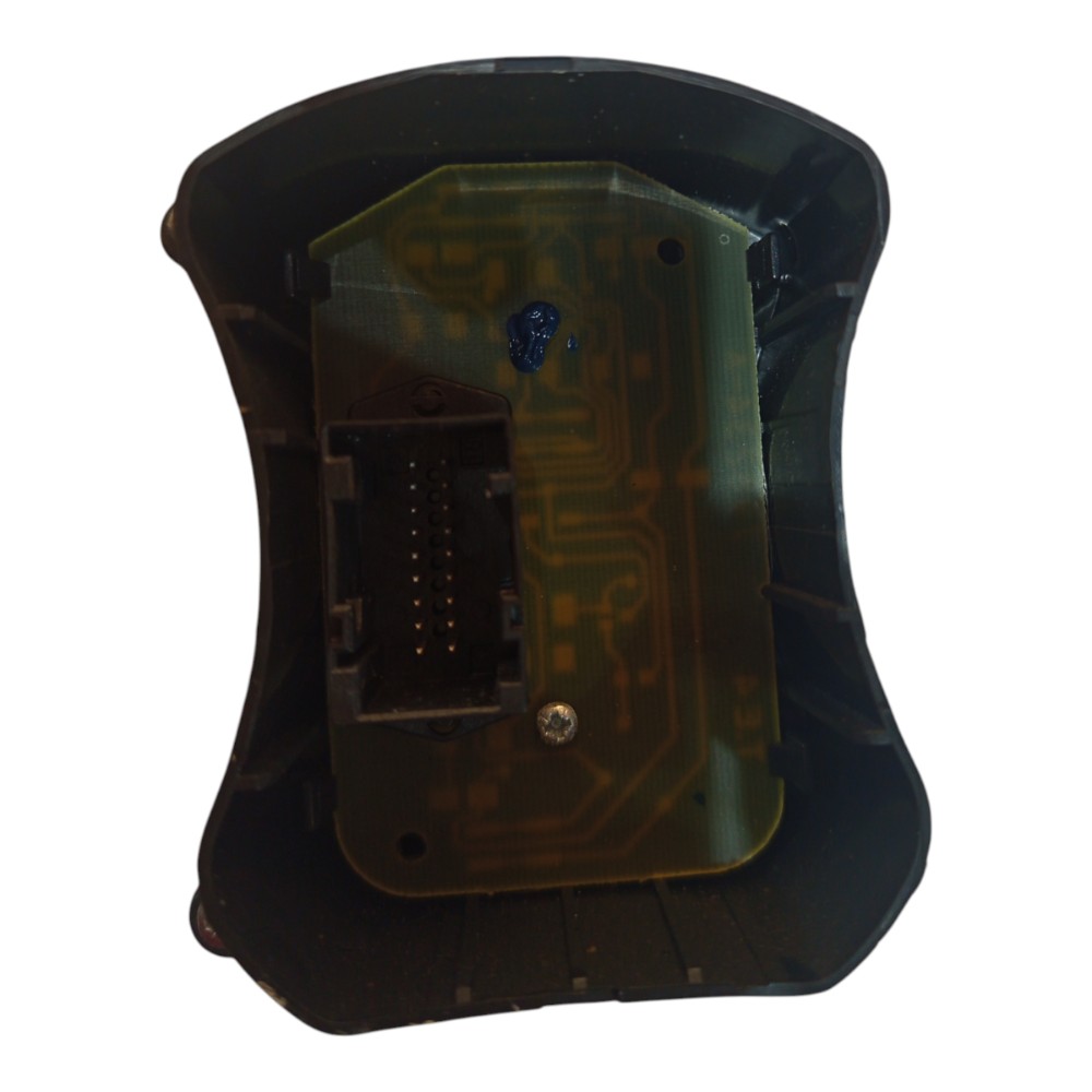 Botao Pisca Alerta Desembaçador Fiat Doblo 2010 2011 A 2014 2