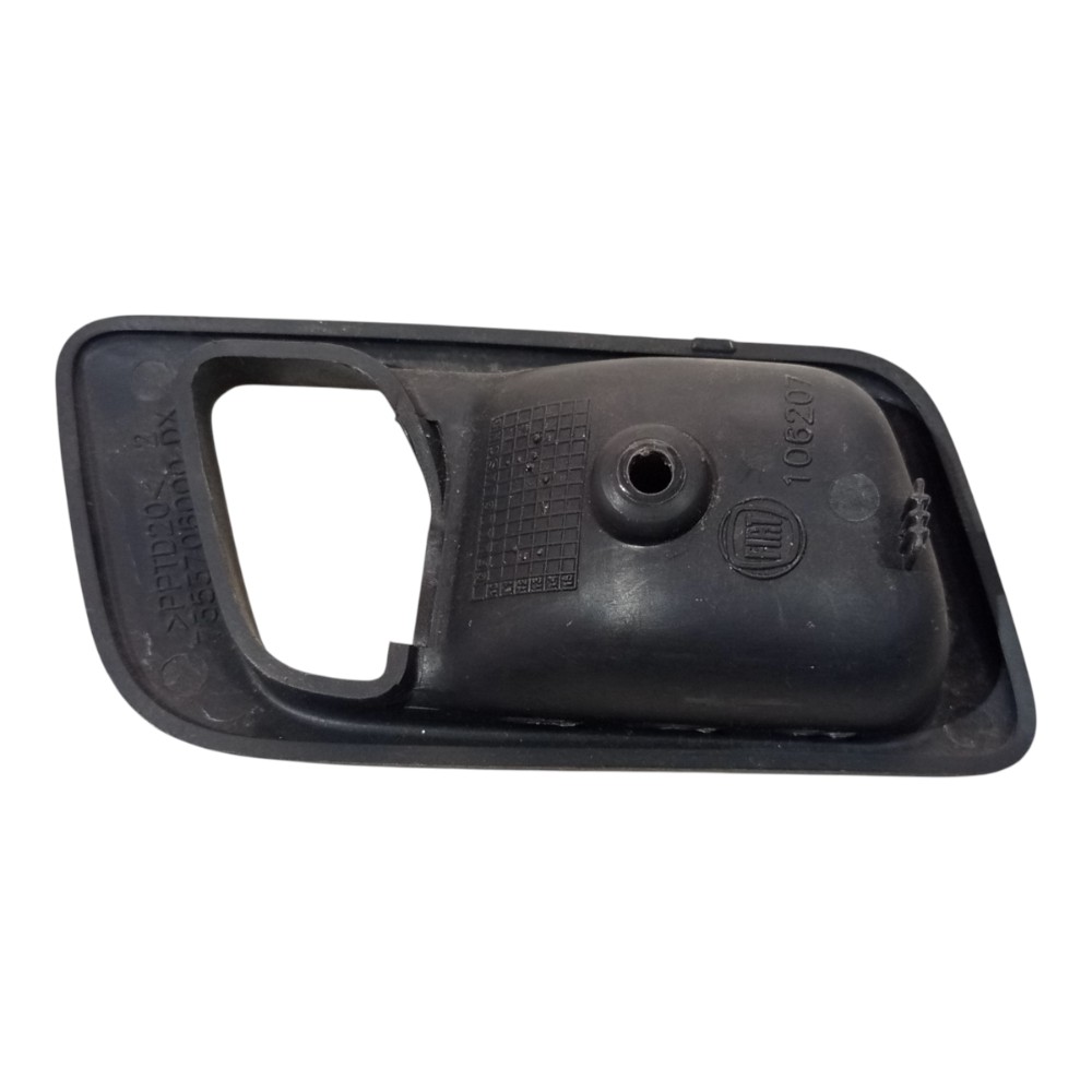 Moldura Maçaneta Interna Dianteira Ld Fiat Siena 2012 A 2019 Preto Dianteira 5