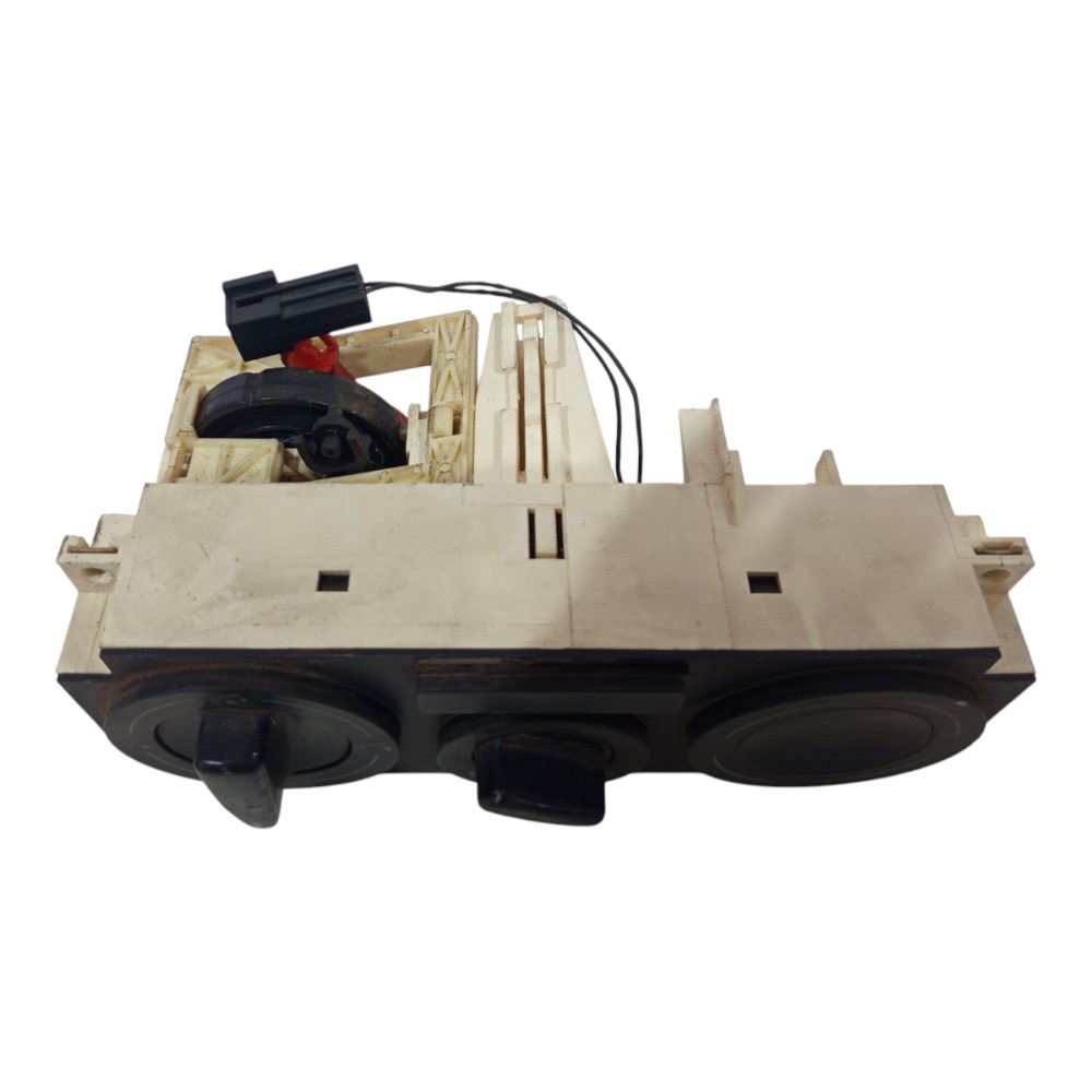 Comando Ar Condicionado Volkswagen Parati 1999 2000 A 2005 3