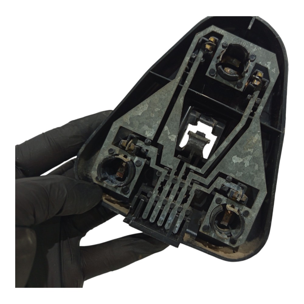 Soquete Lanterna Traseira Esquerda Volkswagen Gol G2 94 A 05 5