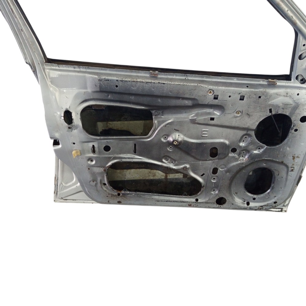 Porta Dianteira Direita Chevrolet Corsa 1997 1998 A 2016 Dianteira Direito Branco 2