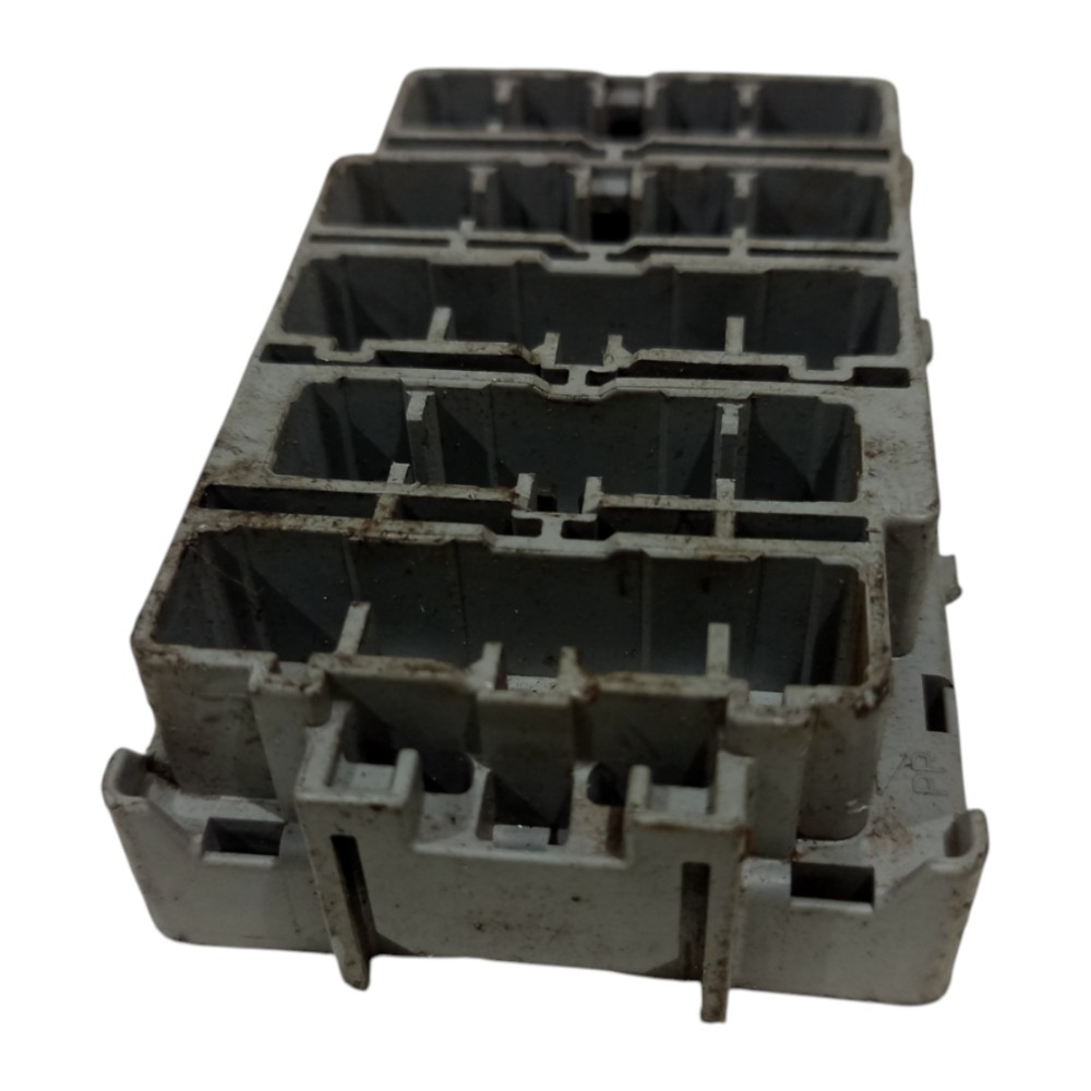 Modulo Fusivel Painel Toyota Corolla 1999 2000 2001 A 2003 6