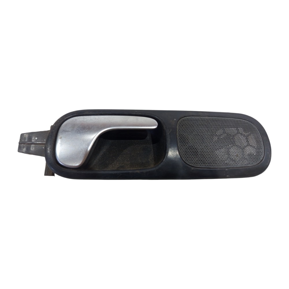 Maçaneta Cromada Interna Dir Audi A3 1998 A 2006 Tela Tuiter Preto E Cromado Dianteira/traseira 1