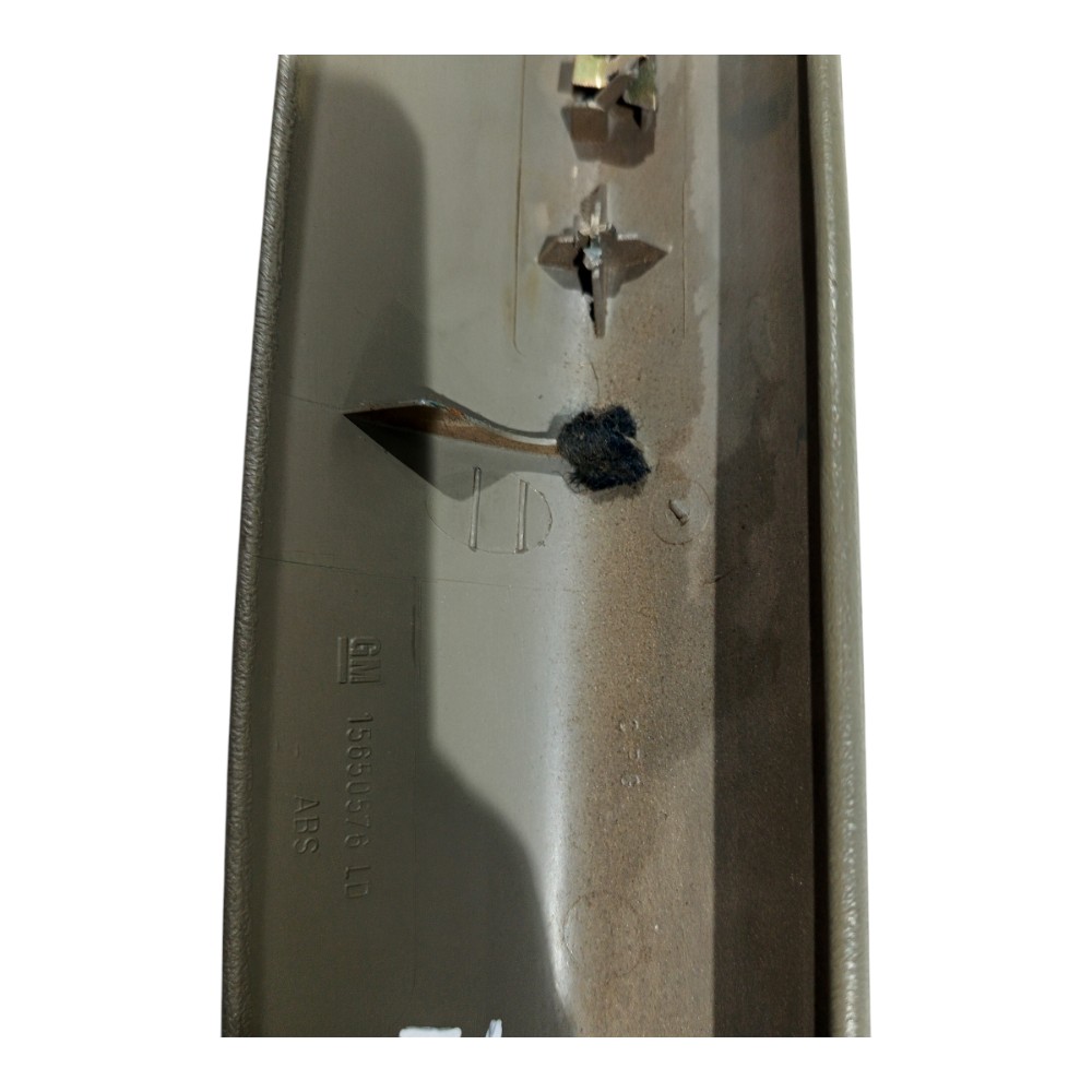 Moldura Coluna Parabrisa Gm Chevrolet Blazer 1995 96 A 2000 7