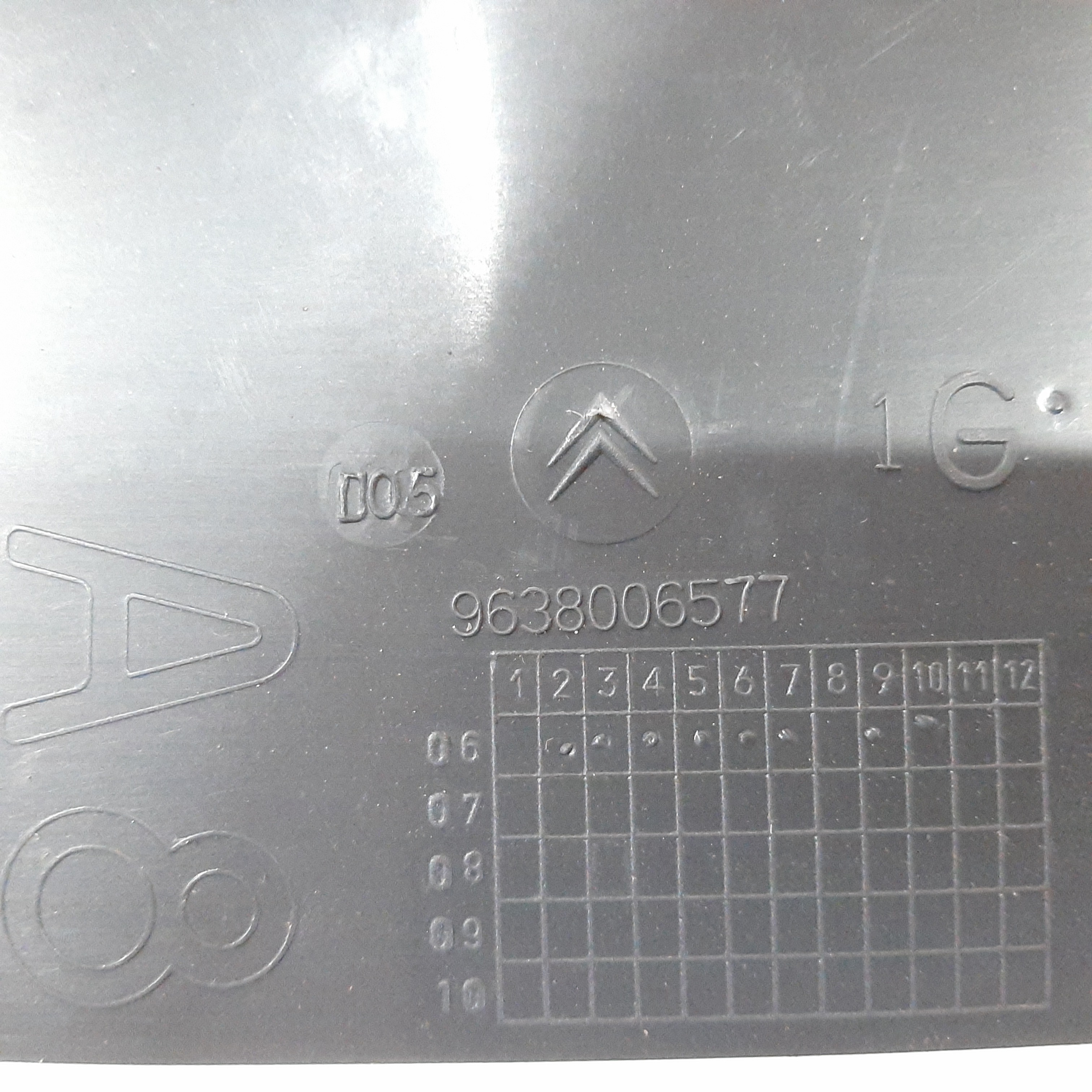 Acabamento Lateral Esquerdo Painel Citroen C3 2003 A 2012 9