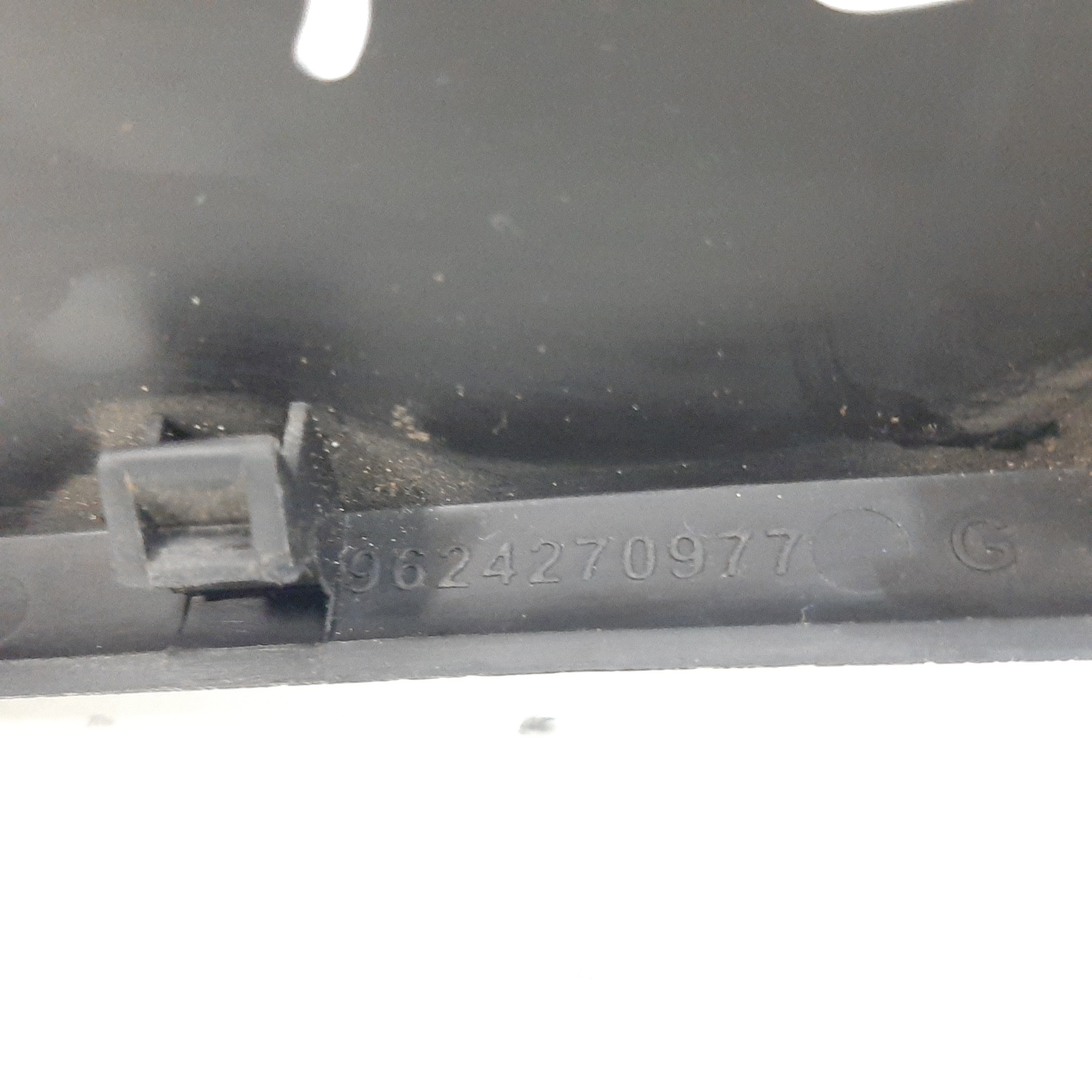 Moldura Regulagem Farol Peugeot 206 2002 A 2010 9624270977 9