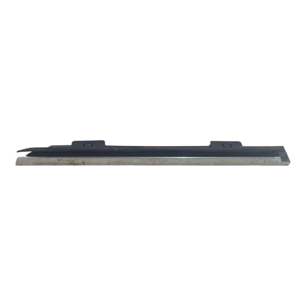 Guia Vidro Porta Traseiro Esquerdo 540i Serie 5 1996 A 2004 Preto 3