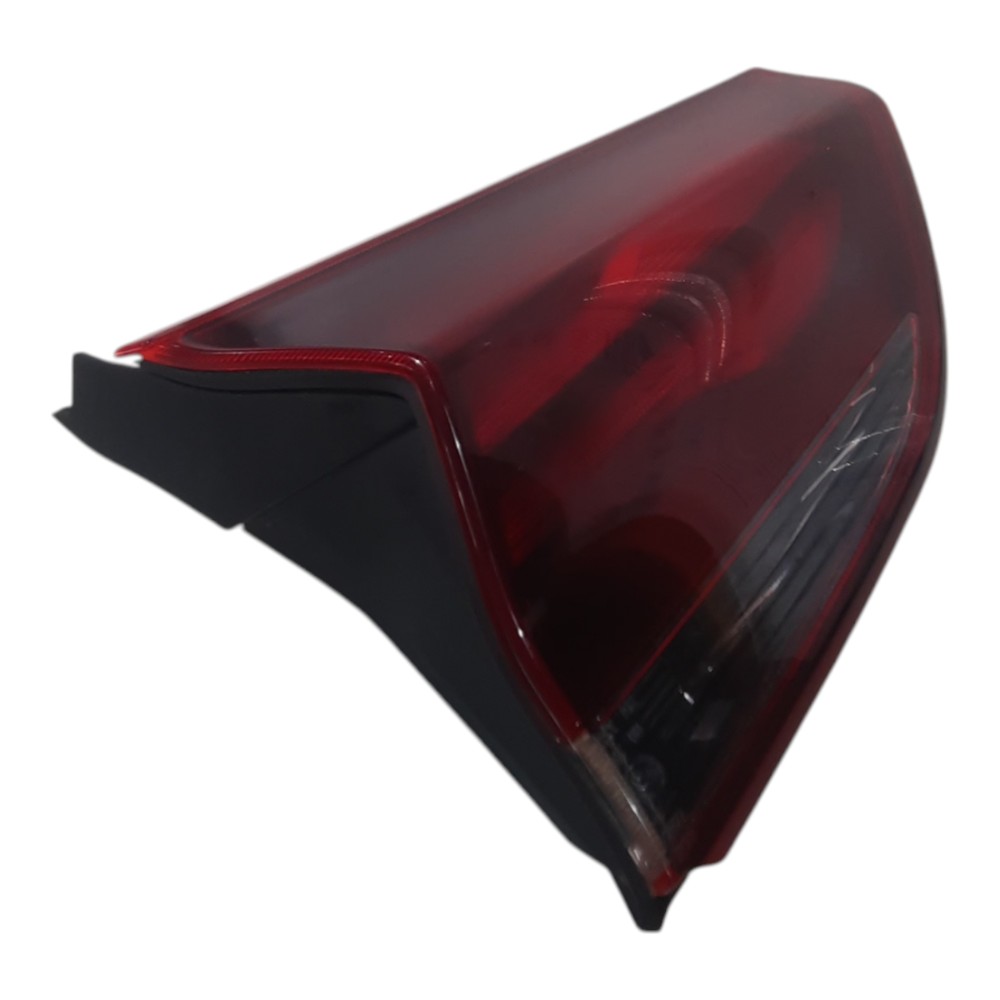 Lanterna Tampa Tras Esquerda Gm Tracker 2020 A 2024 Detalhes Esquerdo/motorista 6