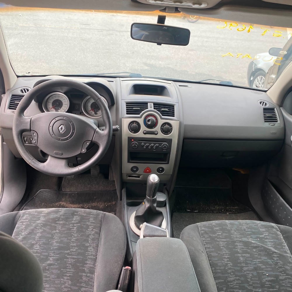 SUCATA Renault Megane Dynamique 1.6 16v Flex 115cv K4M 2009 7
