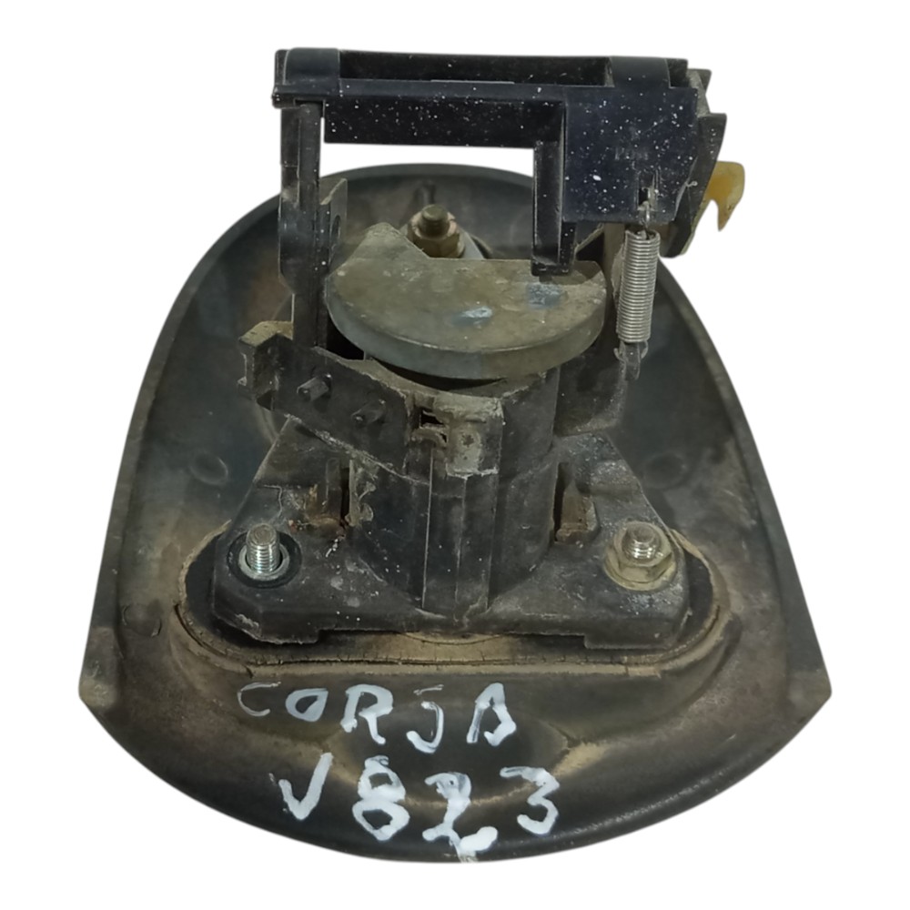 Moldura Tampa Traseira Puxador Gm Corsa 1994 A 1999 2001 Preto 5