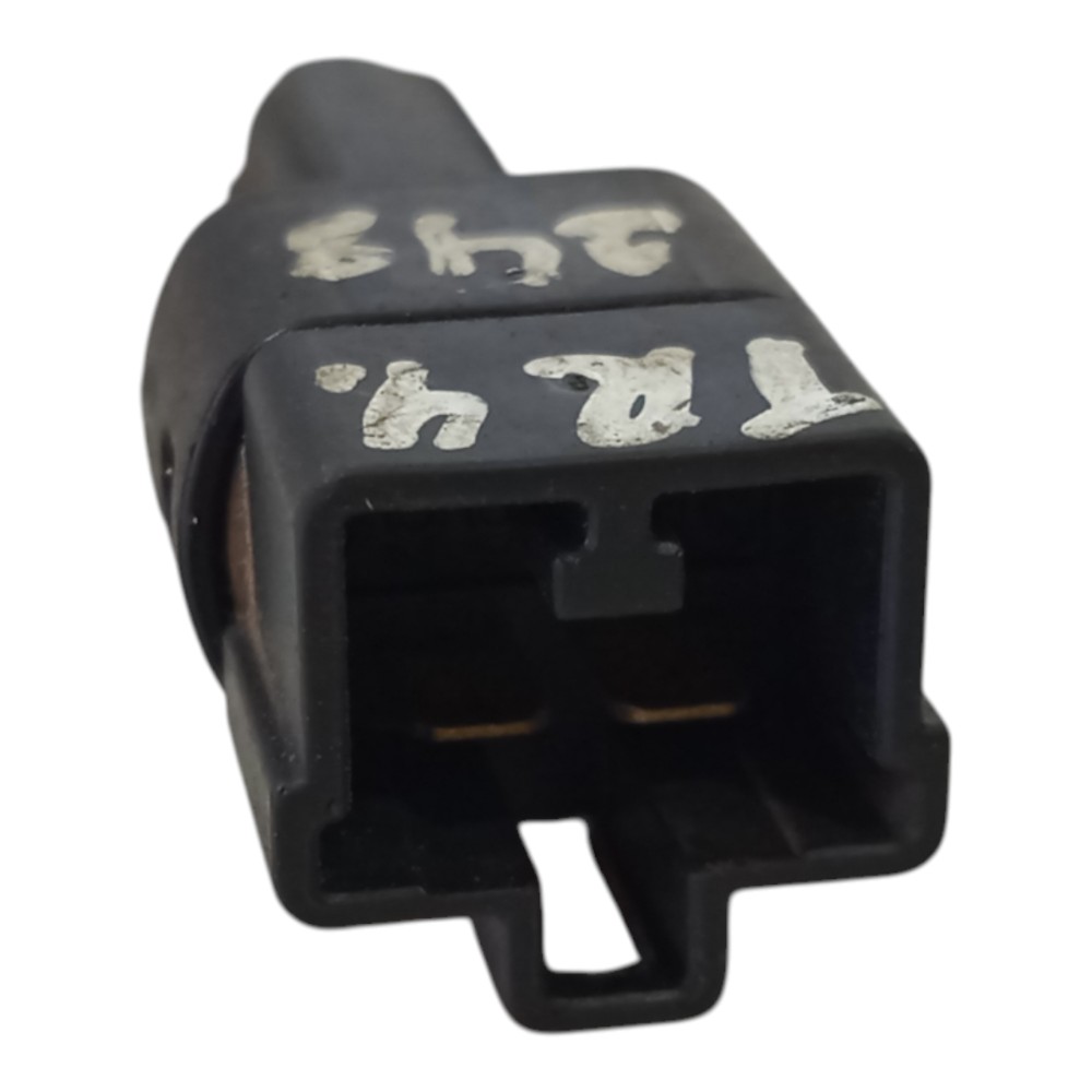 Sensor Interruptor Luz Break Mitsubishi Pajero 2003 A 2015 5