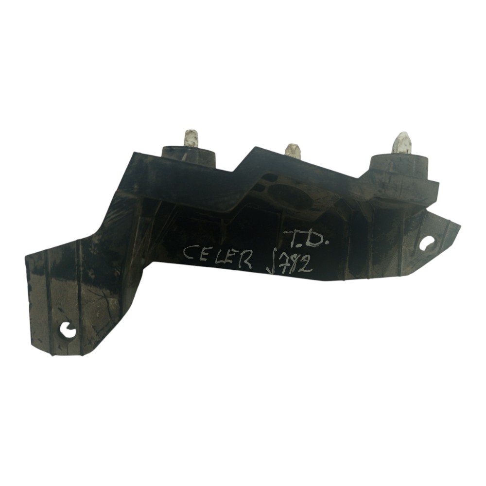 Suporte Parachoque Traseiro Esquerdo Chery Celer 2015 4