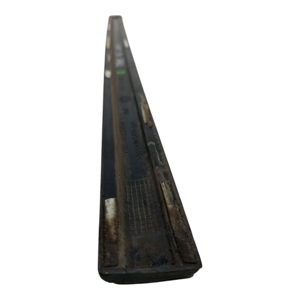 Friso Porta Dianteira Direita Vw Parati 1999 A 2005 6