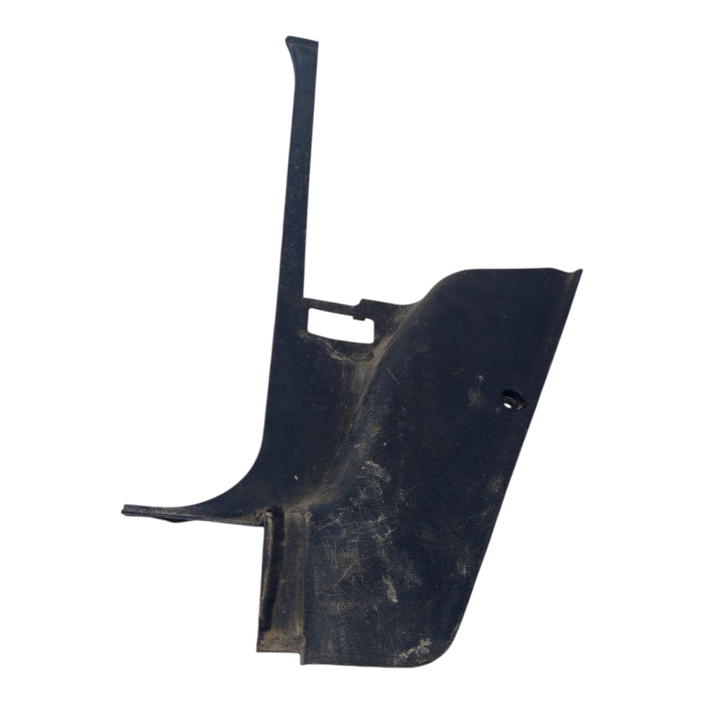 Acabamento Coluna Inferior Esquerda Vw Golf 1993 1994 A 1999 2