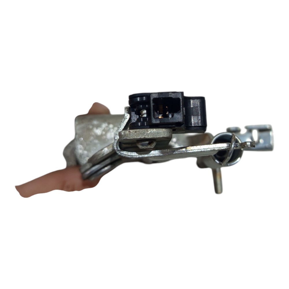 Fechadura Tampa Traseira Nissan Sentra 2009 2010 2011 A 2013 4